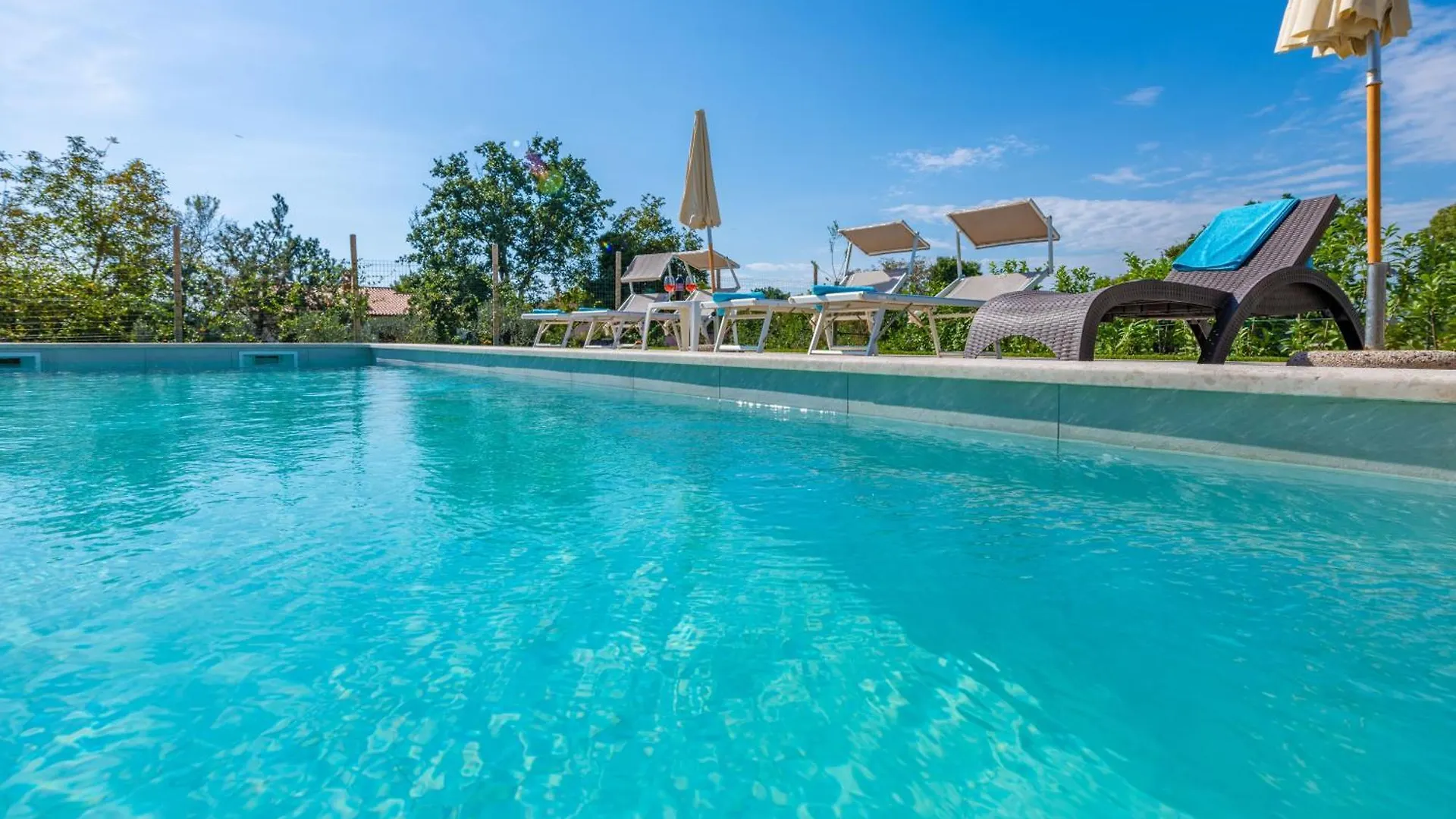Villa Jole, A Charming Modern Villa Surrounded By Rustic Beauty Nedeščina 0*,  Croazia